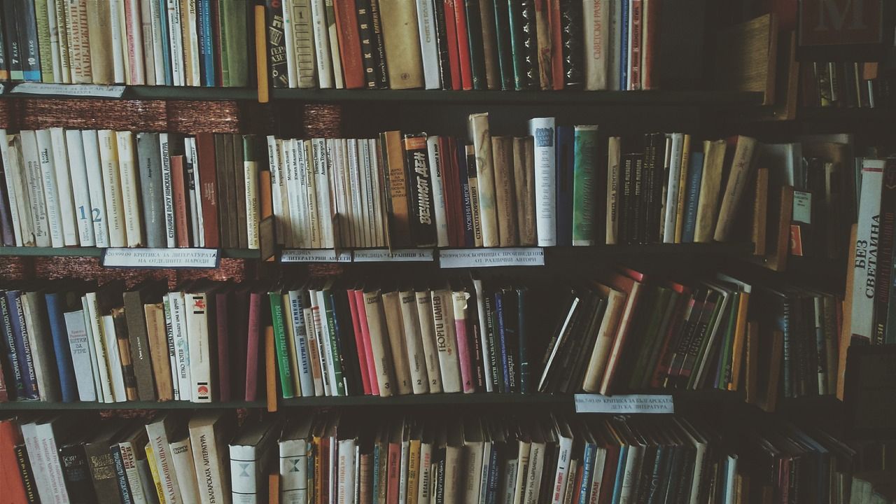 Tsundoku  (積ん読). Po co mieć książki, których się nie czyta?