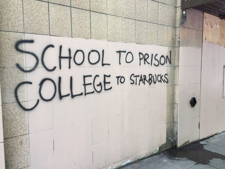 Barista z doktoratem. Czy mamy kryzys nadmiernego wykształcenia?