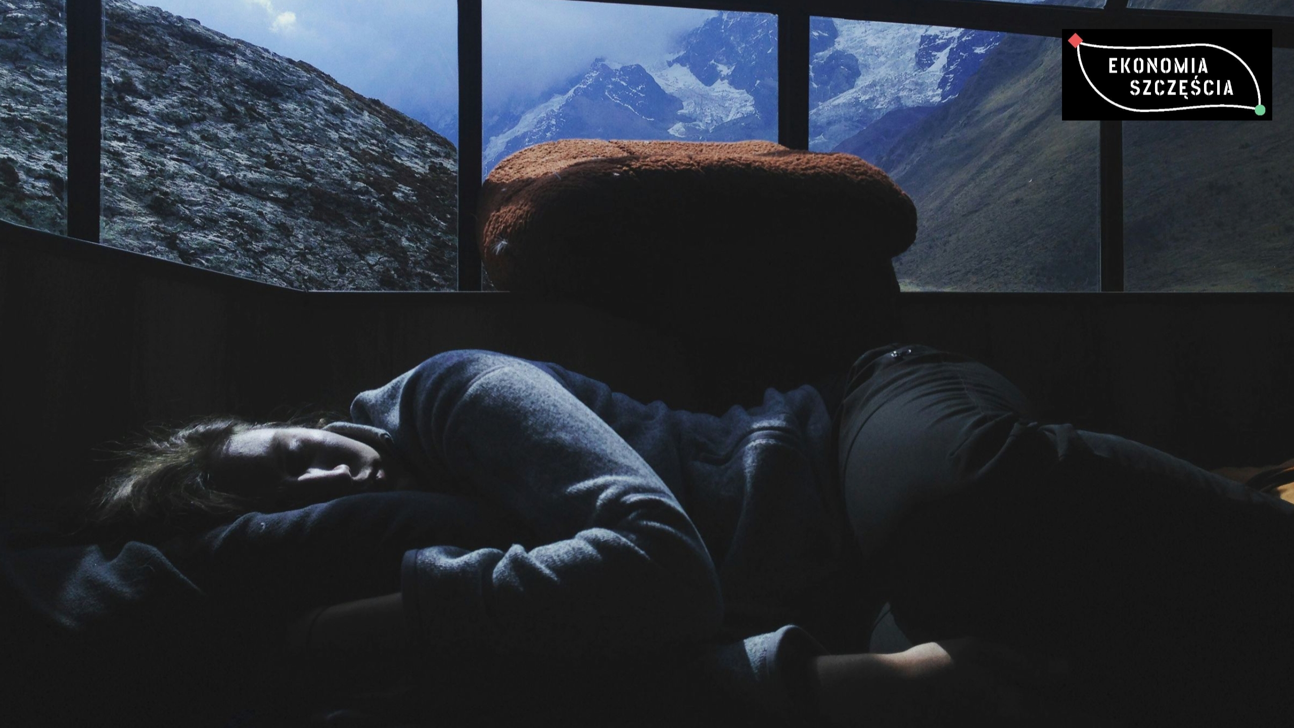 Słaby sen postarza mózg, tuczy ciało, kasuje pamięć. Fakty i mity o śnie.